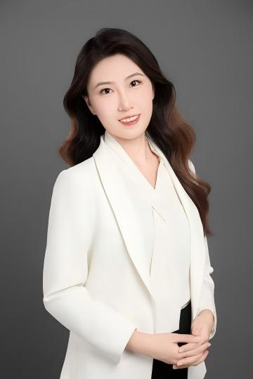 闫靖雯照片