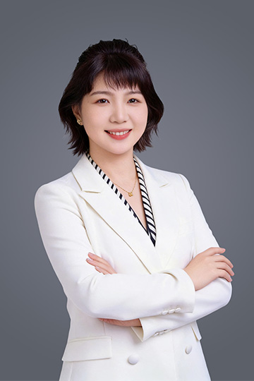 周亚男照片